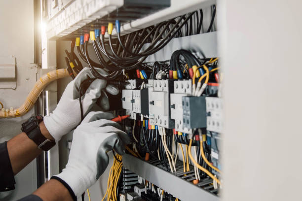 Professional Electrician in IA